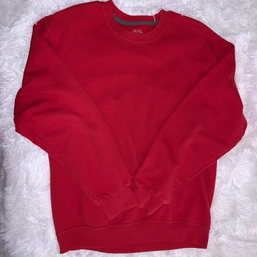 Red crewneck